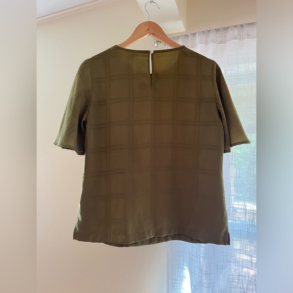 A New Day Flow-y Sleeve Top - Picture 9 of 9